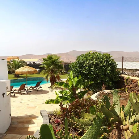 Exceptional With Pool * Villaverde
